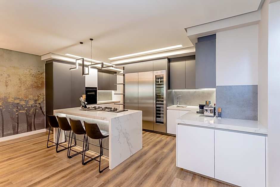 Steyn City Hotel by Saxon