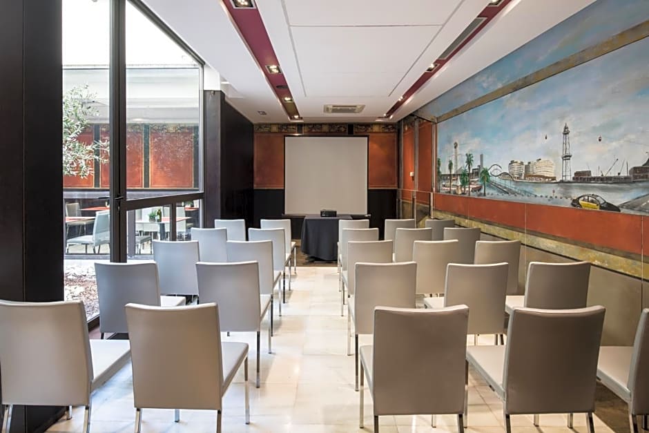 Catalonia Port Hotel
