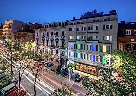 Belgrade Inn Garni Hotel