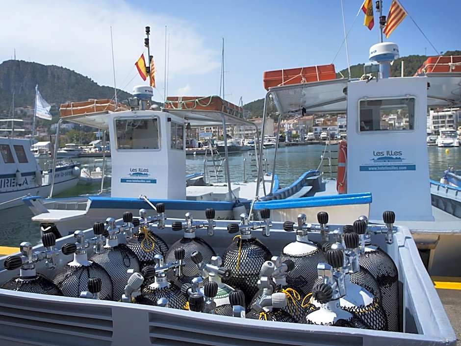 Hotel & Diving Les Illes