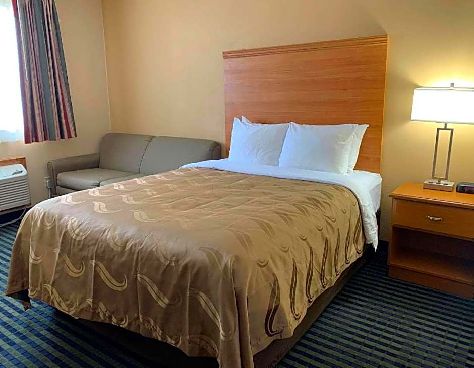 Quality Inn Ottawa near Starved Rock State Park