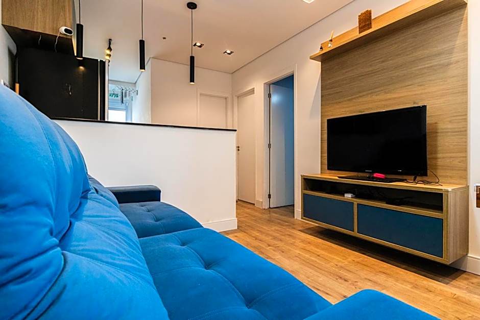 Apto c piscina e WiFi na Praia da Enseada -Guaruja