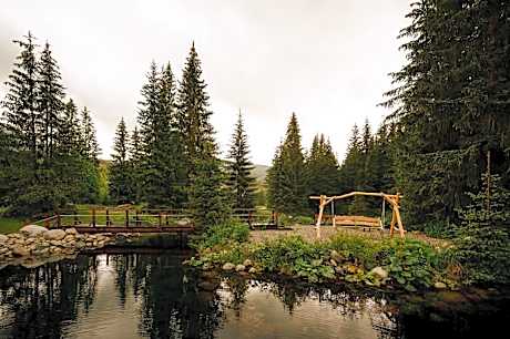Apartment with Lake View