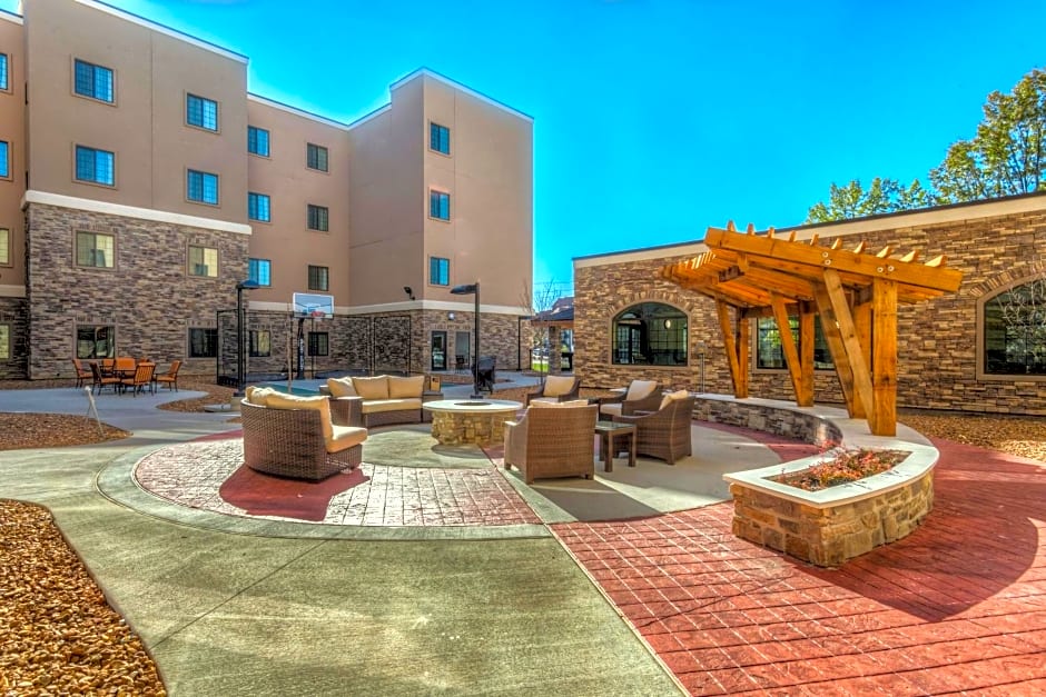 Staybridge Suites : St Louis - Westport By IHG
