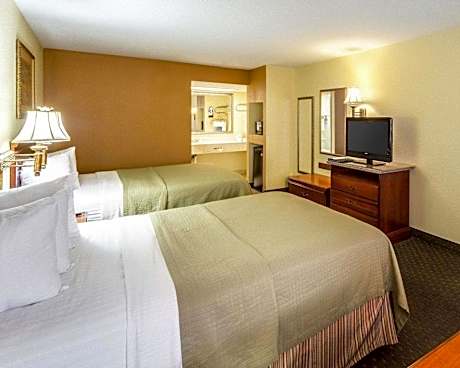 Queen Room with Two Queen Beds