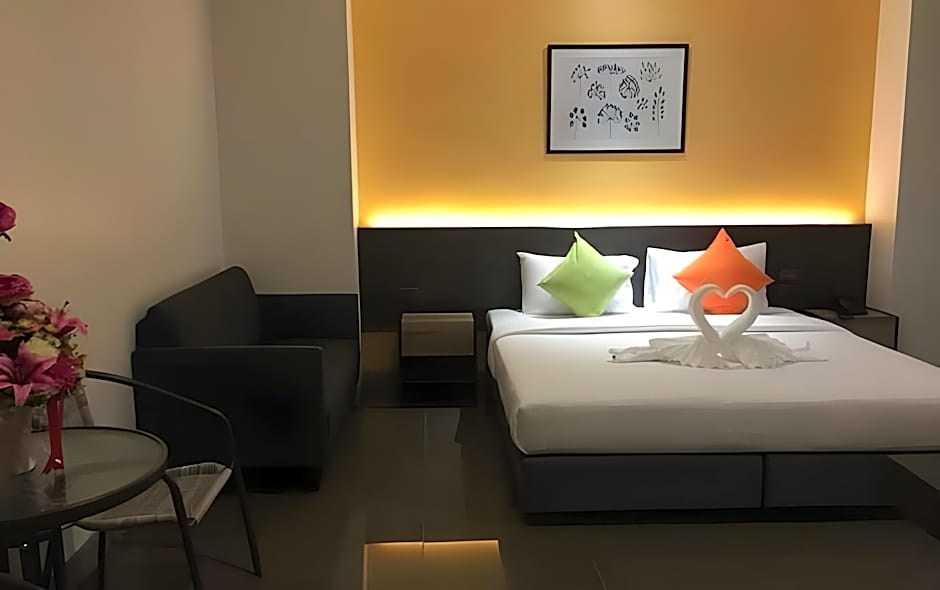 Clover Hotel Hatyai (SHA Extra Plus)
