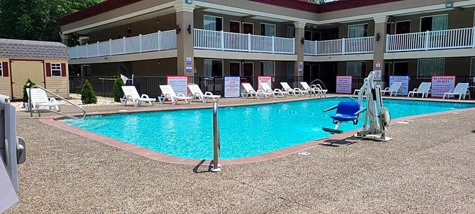 HomeTowne Studios Bordentown - McGuire AFB