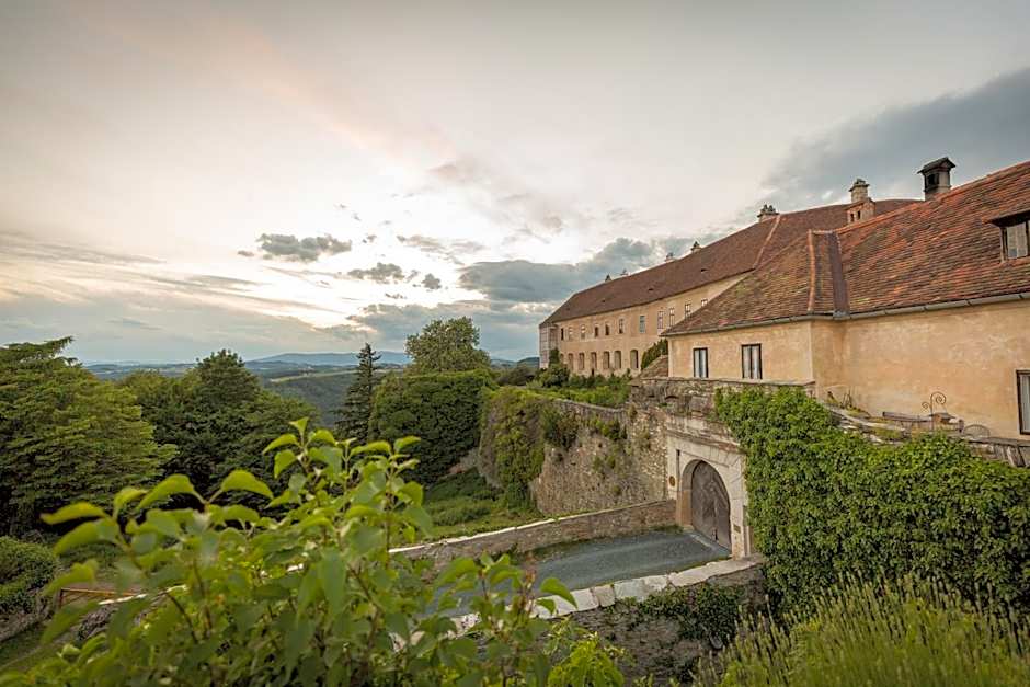 Burg Bernstein