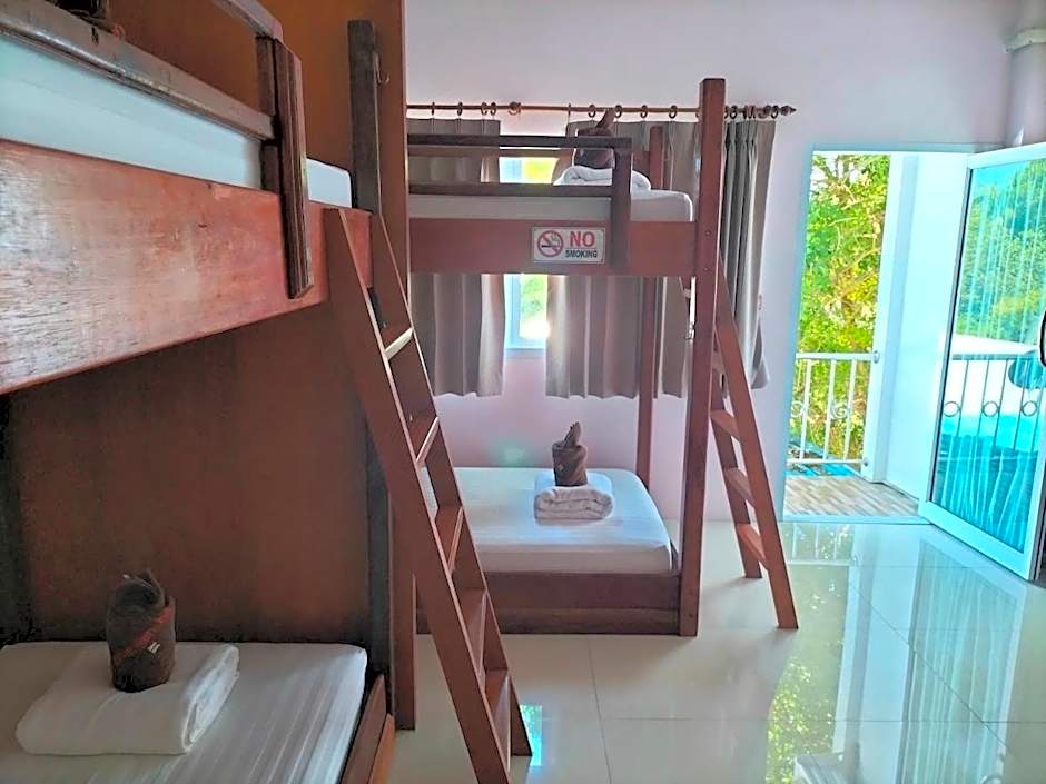 Phangan Barsay Hostel