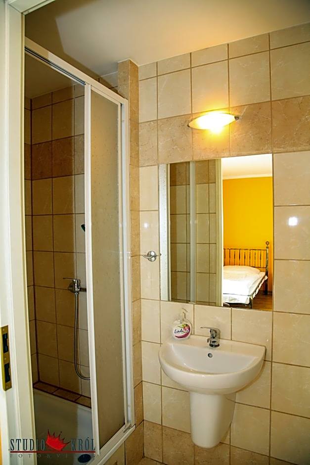 Restauracja i Noclegi Pod Sikorką