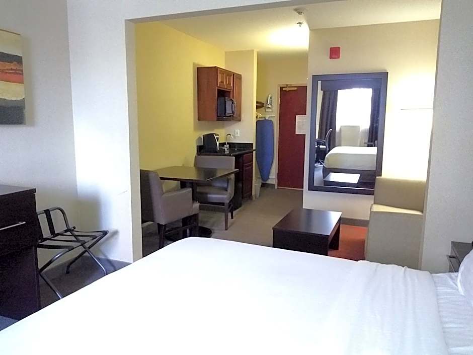 Holiday Inn Express Hotel & Suites Waterford By IHG