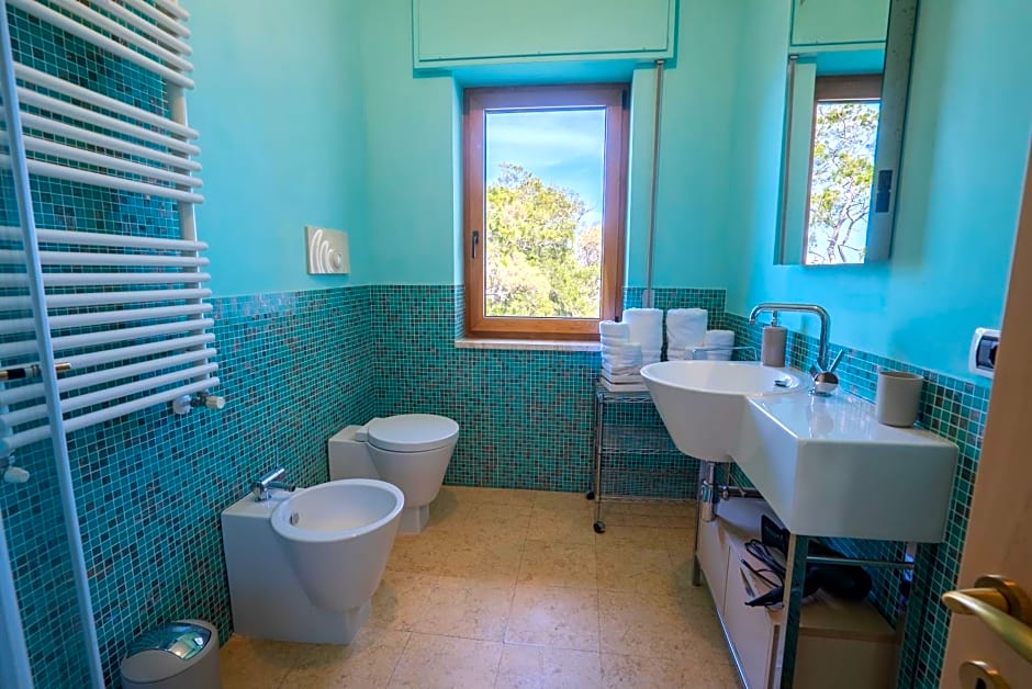 Antares Rooms and Suites