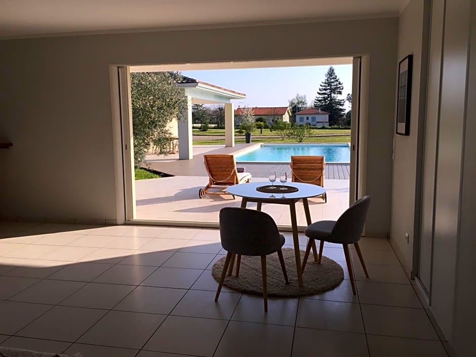 Chambre D'Hotes Ama – Pompignac, FL