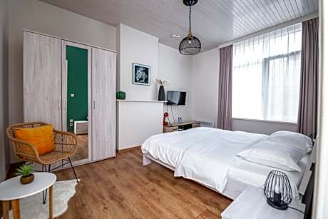 Double Room with Private Bathroom