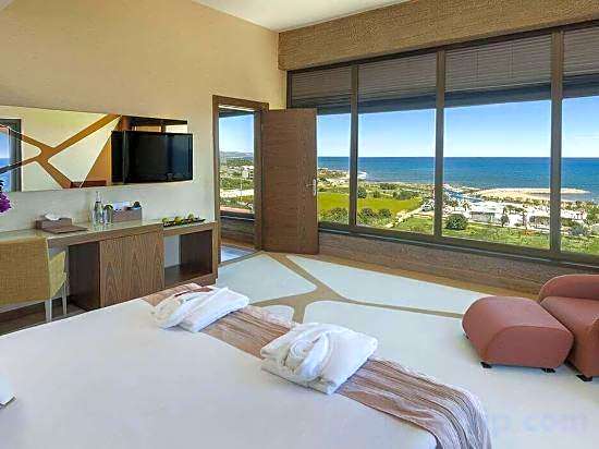 Noahs Ark Deluxe Hotel Spa