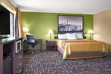 Suite with King and Queen Beds - Non-Smoking