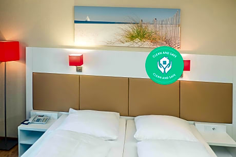 Standard Room - 1 Double Bed