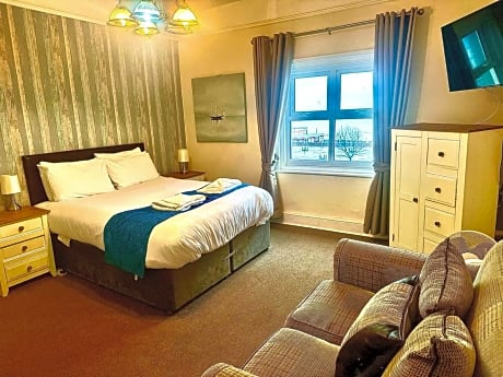 Triple Room with Sea View