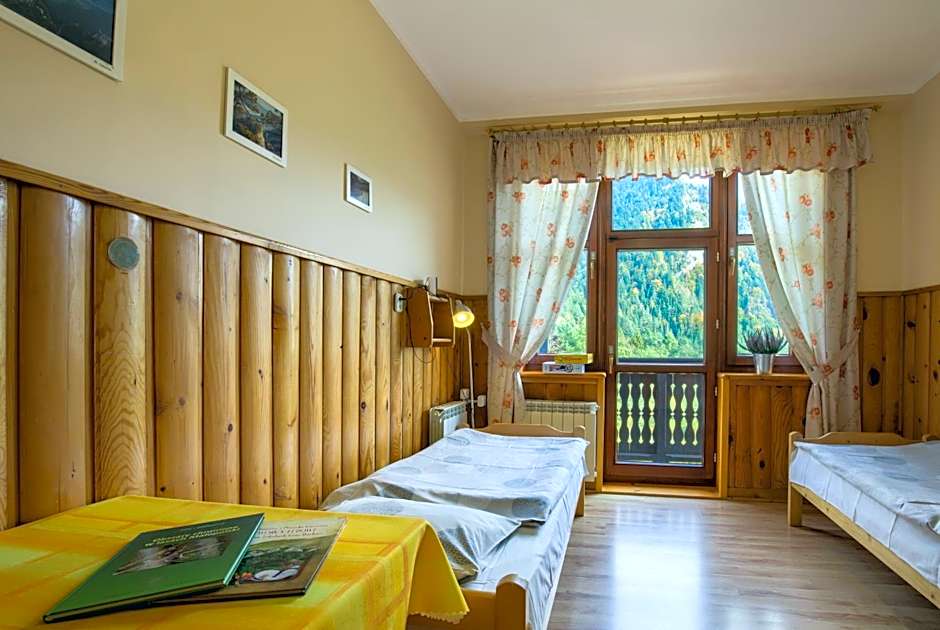 Schronisko PTTK Trzy Korony