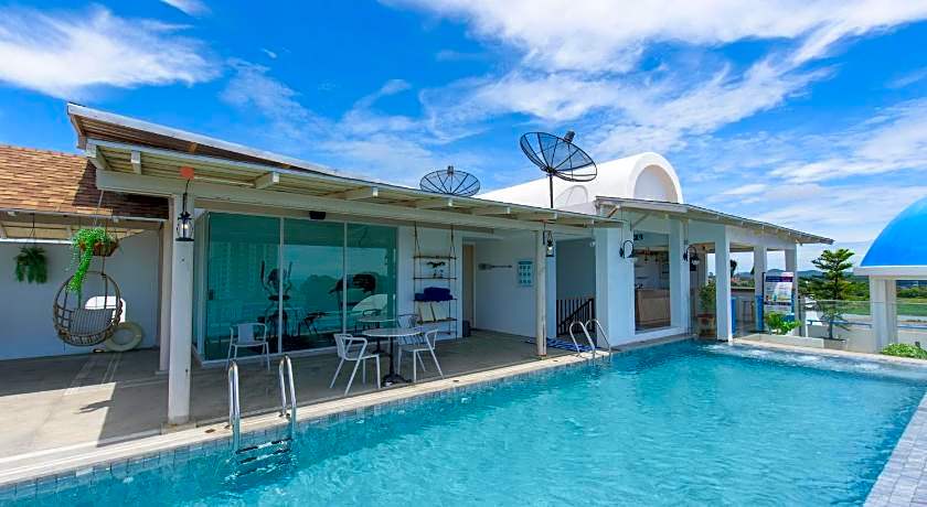 Costa Village Bangsaray