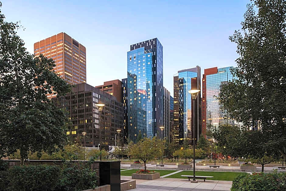 The Dorian, Autograph Collection