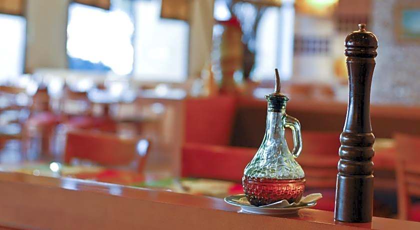 Ramada Plaza Beirut Raouche