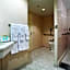 Hilton Suites Chicago Oak Brook