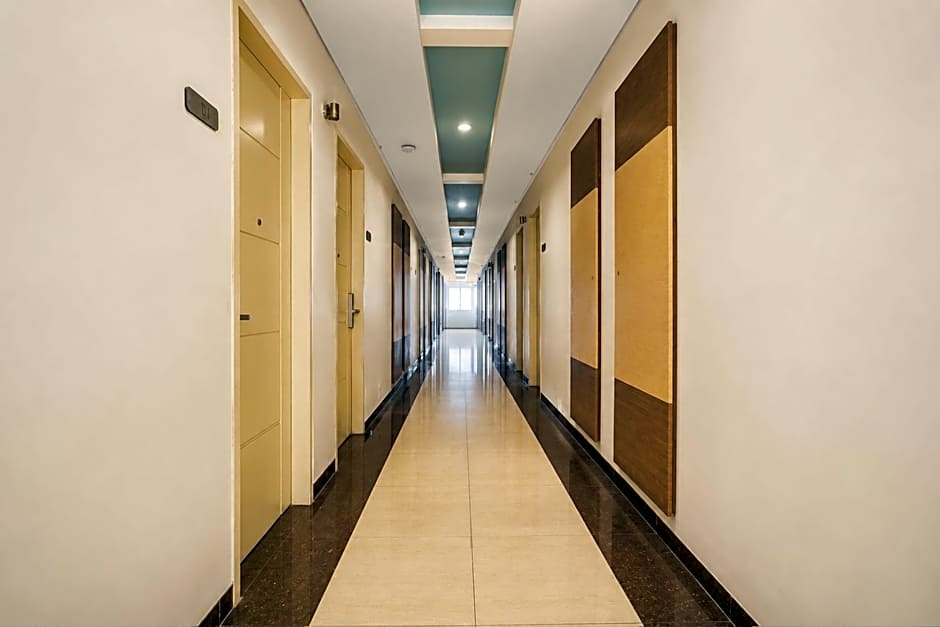 Townhouse Oak Hotel Niaga Surabaya