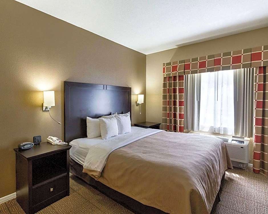 Quality Suites Houston NW Cy-Fair