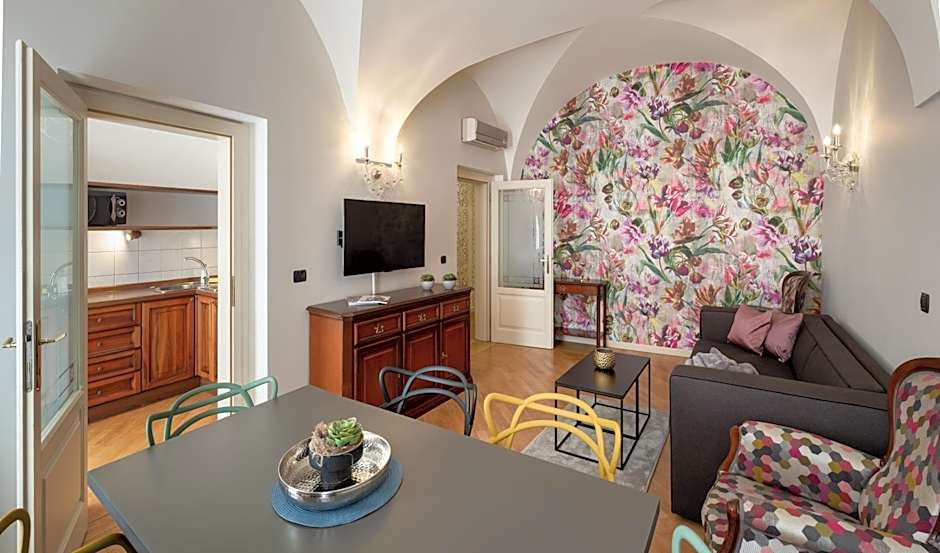 Chateau 9 Apartments by Adrez