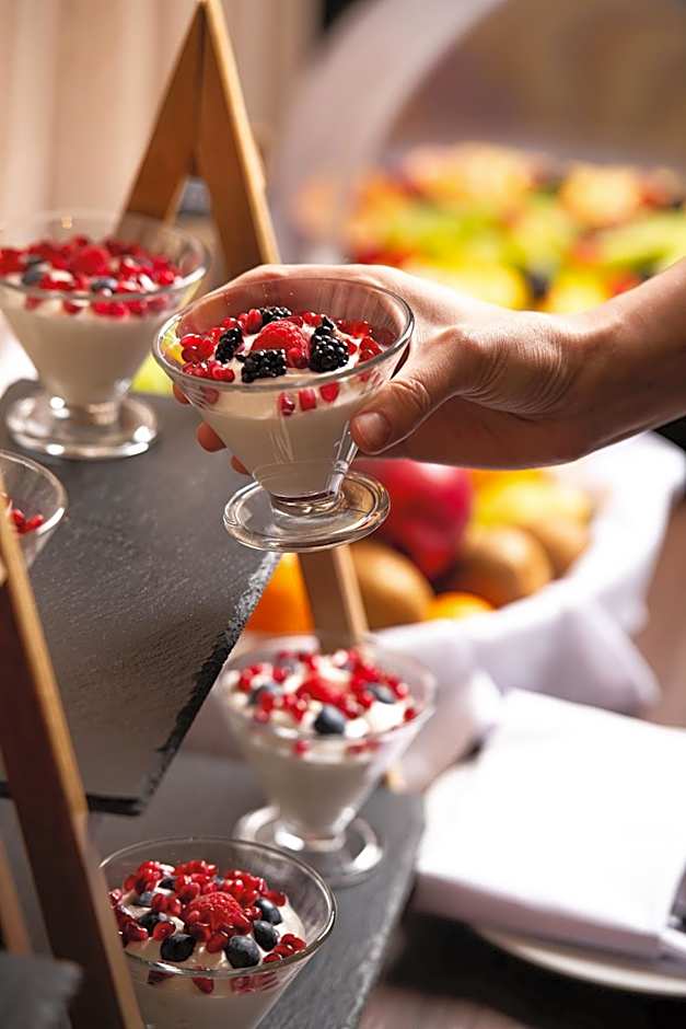 Athenian Riviera Hotel& Suites