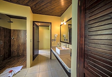 LUNA JUNIOR SUITE