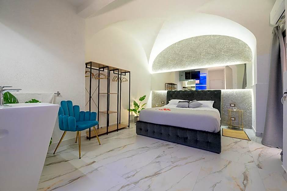 ETNEA 208 LUXURY JACUZZI SUITE Catania