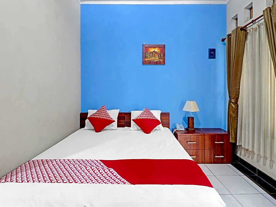 OYO 90475 Mirda Gratia Hotel