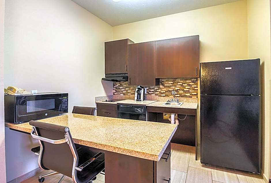 MainStay Suites Fargo - I-94 Medical Center