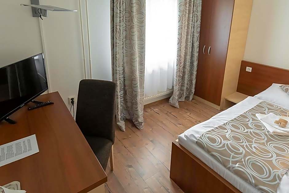 Hotel Granit Smrekovica