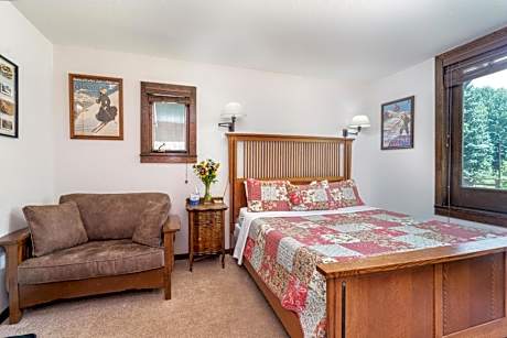 Manitou Lodge 1 by Alpine Lodging Telluride
