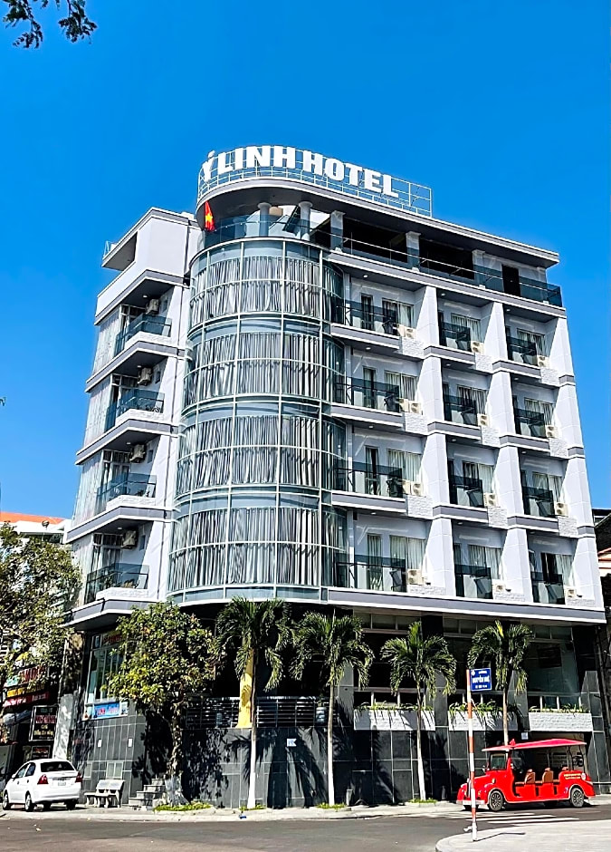 Y Linh Hotel
