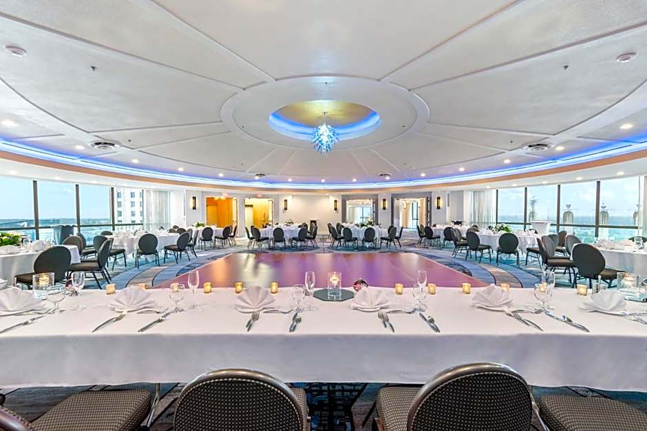 Crowne Plaza Hotel Kansas City Downtown By IHG