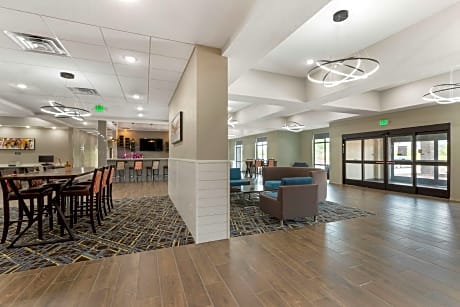 Best Western Plus Coralville Hotel