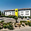 B&B HOTEL Salon de Provence