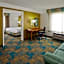 La Quinta Inn & Suites by Wyndham Salt Lake City Airport