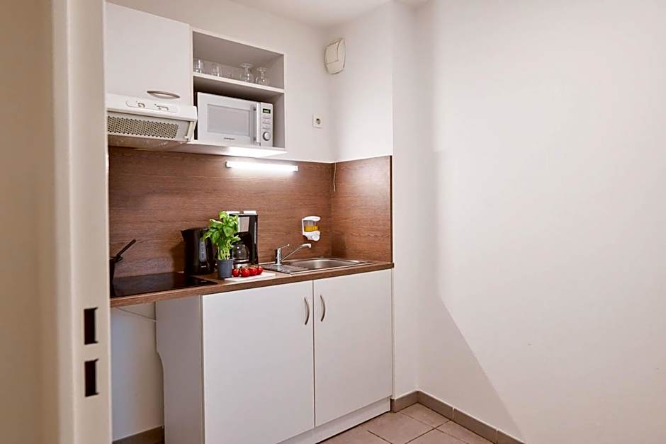 Comfort Aparthotel Versailles, St Cyr l'Ecole