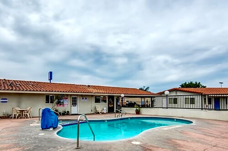 Motel 6 Manteca, CA