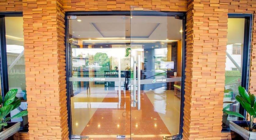 CRYSTAL JADE  RAYONG HOTEL