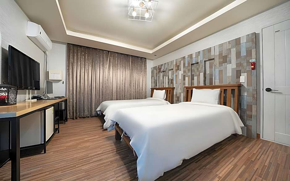 Gangneung Crystal Motel