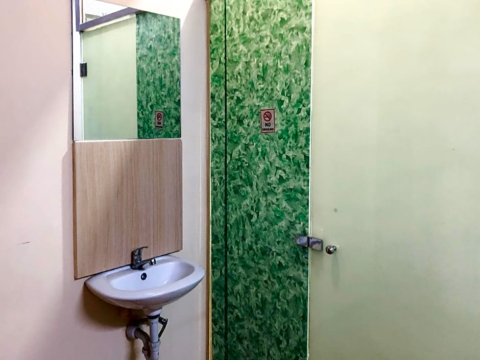 Urbanview Hotel Gangnam near Mall Olympic Garden