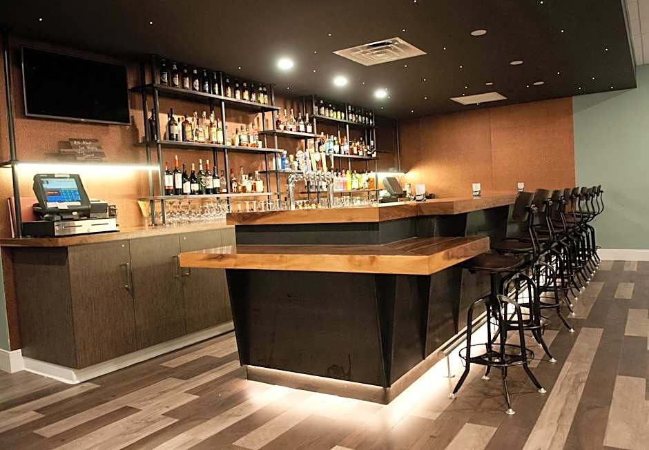 Crowne Plaza Suites Pittsburgh South By IHG