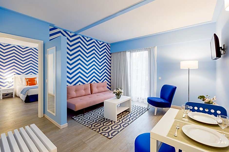 Terrace Mar Suite Hotel