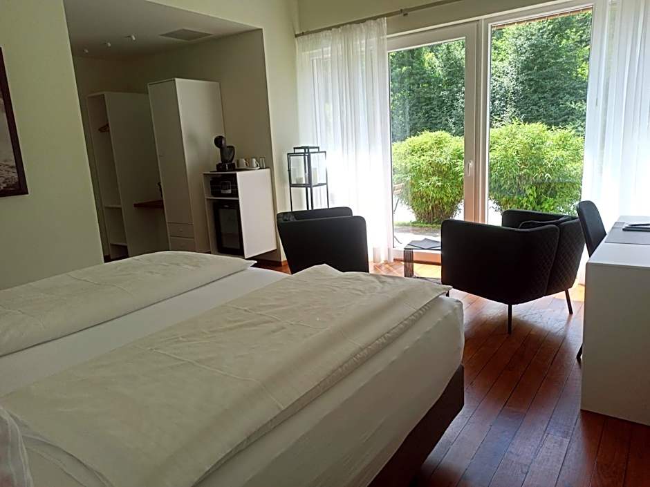 MotelplusHotel BiggeSeeFront